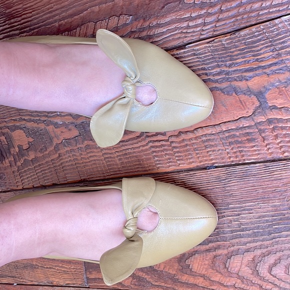 ANTHROPOLOGIE Cute Bow Knot Leather Flats - Picture 11 of 14